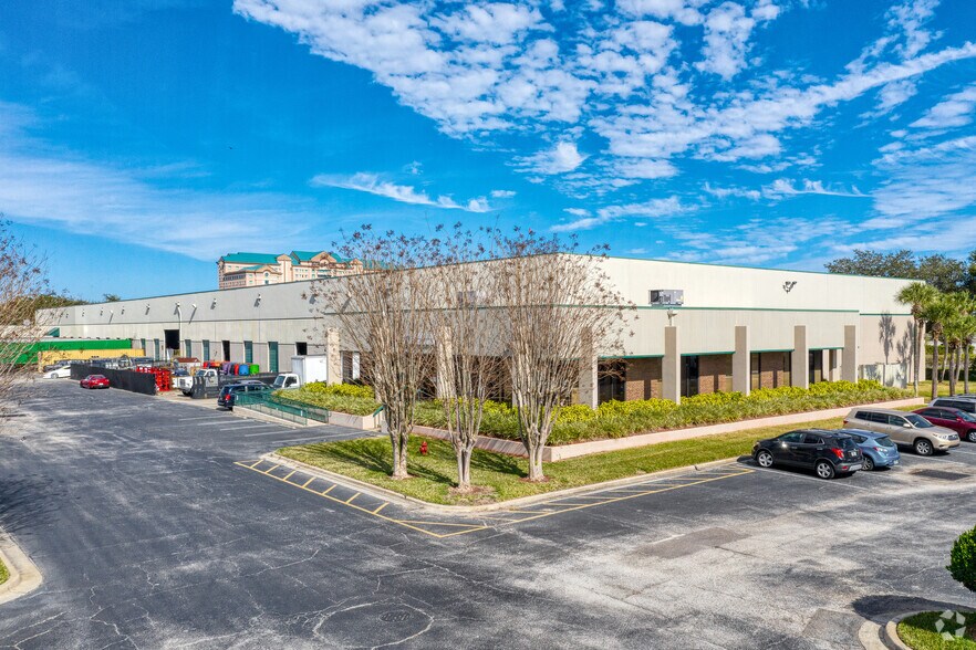 More Photos Of 1255 La Quinta Dr, Orlando Unknown For Lease