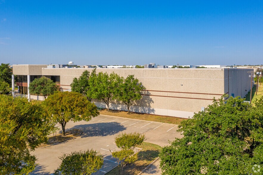 More Photos Of 2895 113th St, Grand Prairie Warehouse For Sale