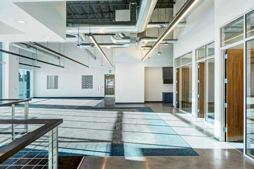 More Photos Of 5235 E Hunter Ave, Anaheim Distribution For Lease