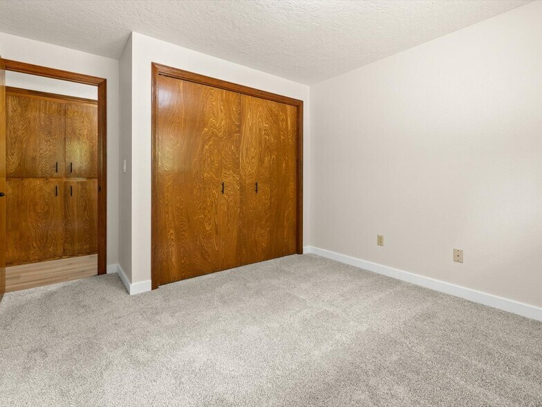 More Photos Of 115 NW Harmony Ln, Corvallis Specialty For Sale