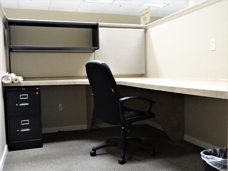 More Photos Of 1456 Ferry Rd, Doylestown Medical For Lease