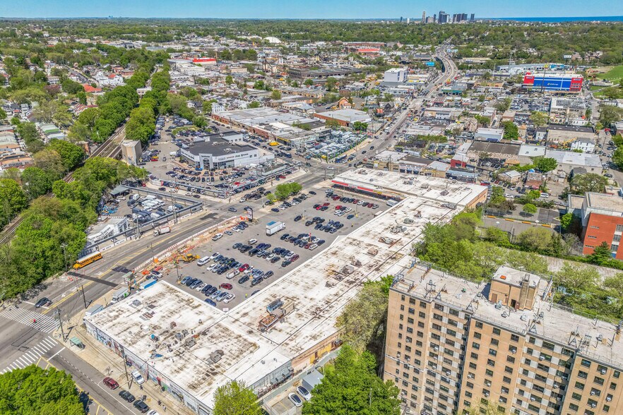 More Photos Of 4000-4026 Boston Rd, Bronx Storefront For Sale
