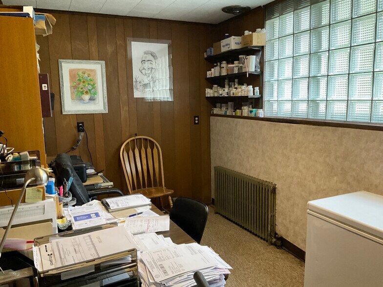 More Photos Of 2275 Duanesburg Rd, Duanesburg Veterinarian Kennel For Sale
