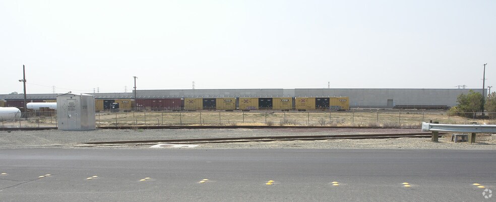 More Photos Of 2100-2300 Wilbur Ln, Antioch Manufacturing For Lease