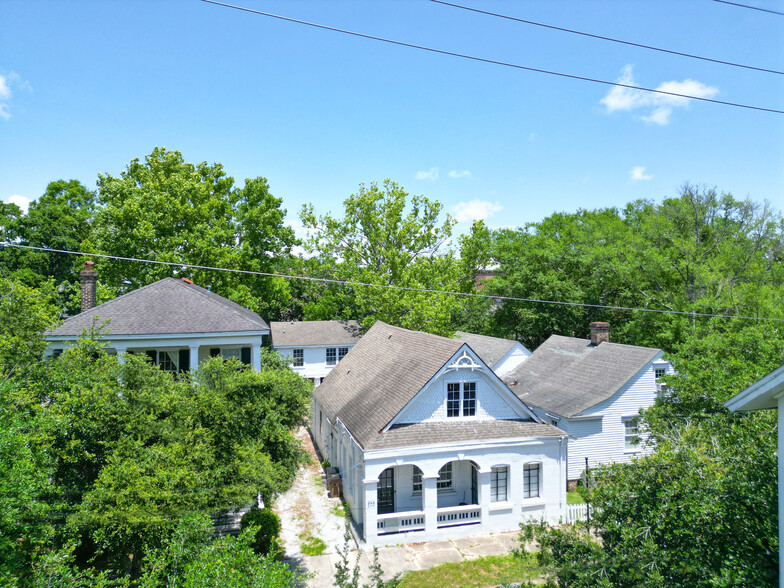 Primary Photo Of 302 Congress St, Mobile Office For Sale