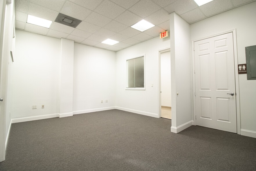 More Photos Of 7301 Wiles Rd, Coral Springs Medical For Sale