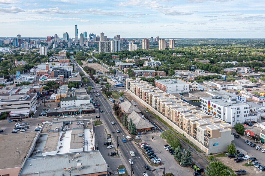 More Photos Of 8140 102 St NW, Edmonton Apartments For Lease