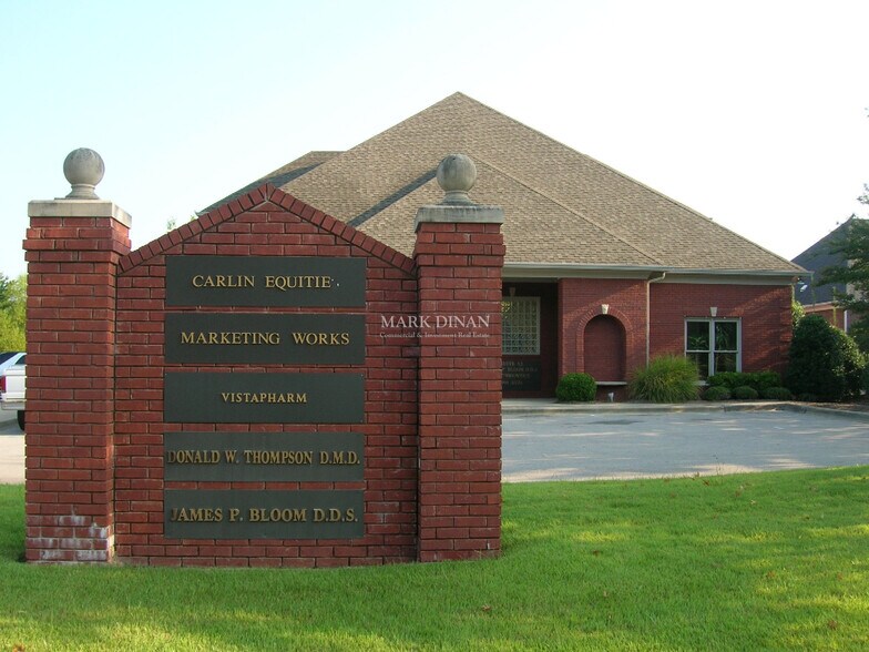 More Photos Of 2224 Cahaba Valley Dr, Birmingham Office For Lease