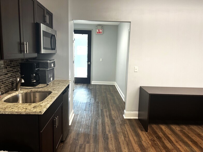 More Photos Of 175 Veterans Blvd, Massapequa Office Residential For Lease