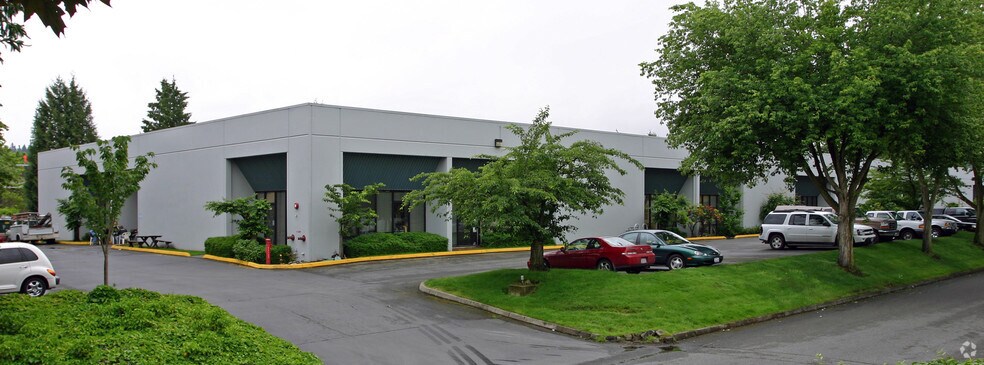 More Photos Of 15319-15339 NE 92nd St, Redmond Warehouse For Lease