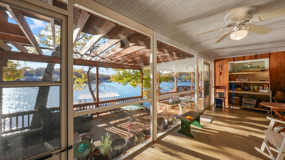 More Photos Of 1117 Dogwood Rd, Lake Ozark Multifamily For Sale