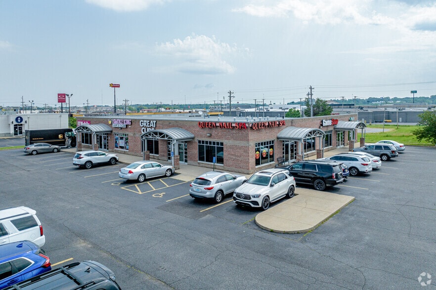 More Photos Of 5134 Hinkleville Rd, Paducah Freestanding For Lease