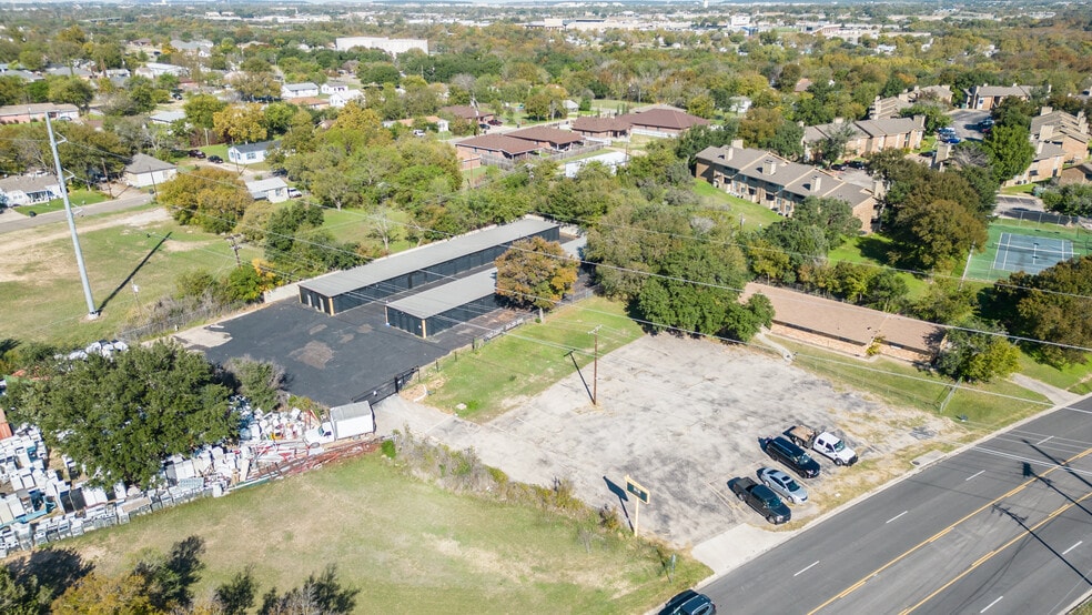 More Photos Of 405-407 S Twin Creek Dr, Killeen Self Storage For Sale