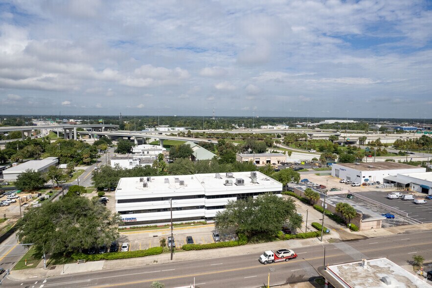 More Photos Of 562 Park St, Jacksonville Office For Lease