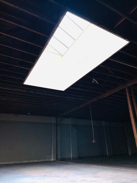 More Photos Of 230 N California St, Stockton Storefront Retail Office For Sale