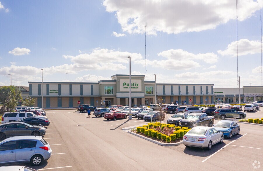 More Photos Of 5655 Circa Fishhawk Blvd, Lithia Unknown For Lease