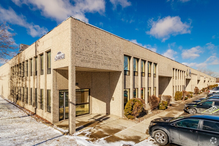 Primary Photo Of 9601-9635 Rue Clément, Montréal Warehouse For Sale