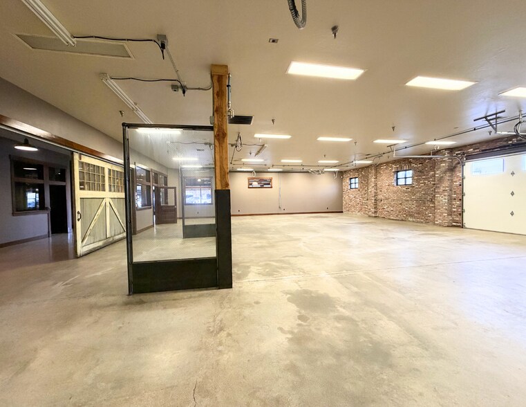 More Photos Of 1124 E Sherman Ave, Coeur d'Alene Storefront Retail Office For Lease