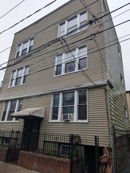 More Photos Of 212 Myrtle Ave, Jersey City Apartments For Sale