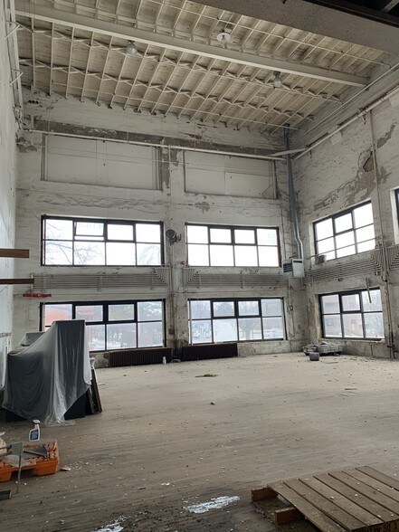 More Photos Of 612 New Hampshire St, Lawrence Office For Lease