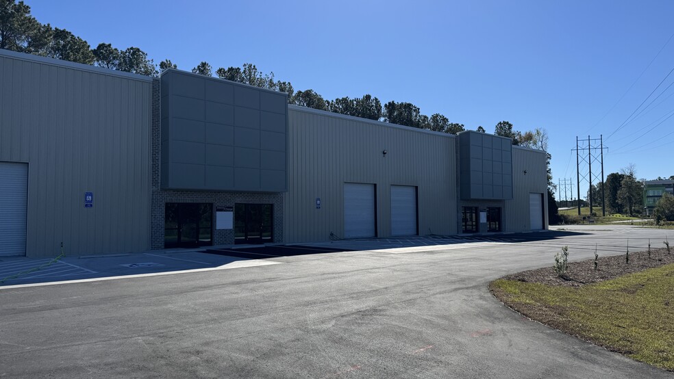 Primary Photo Of 1990 Chatham Pkwy, Savannah Distribution For Lease