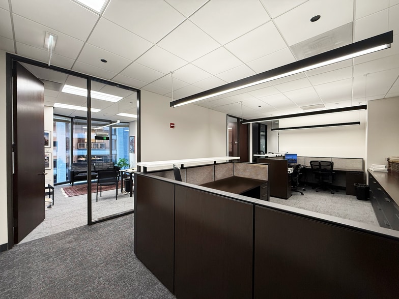 More Photos Of 70 W Madison St, Chicago Office For Lease