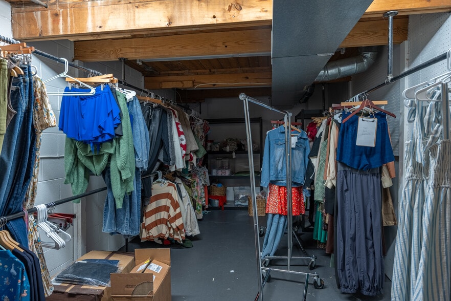More Photos Of 220 Xenia Ave, Yellow Springs Storefront For Sale