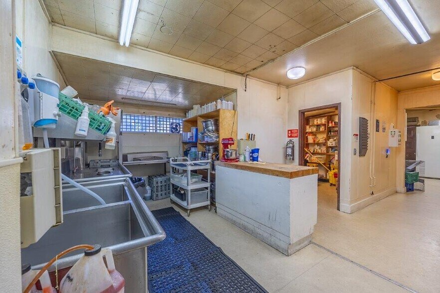 More Photos Of 3030 Oregon Ave, Bandon Restaurant For Sale