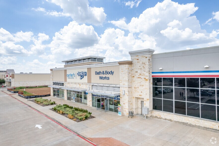 More Photos Of Pearland Pky & FM-518, Pearland Unknown For Lease