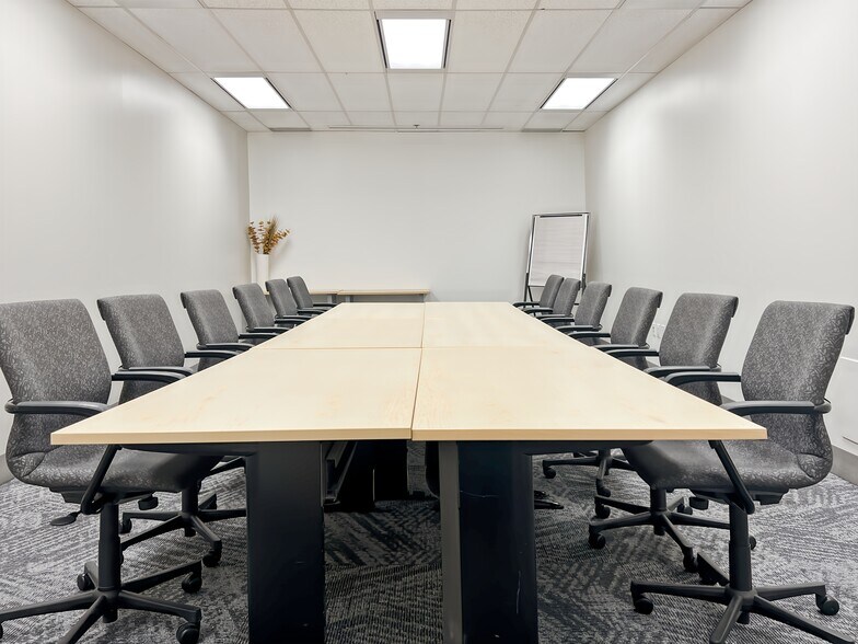 More Photos Of 675 Cochrane Dr, Markham Coworking Space