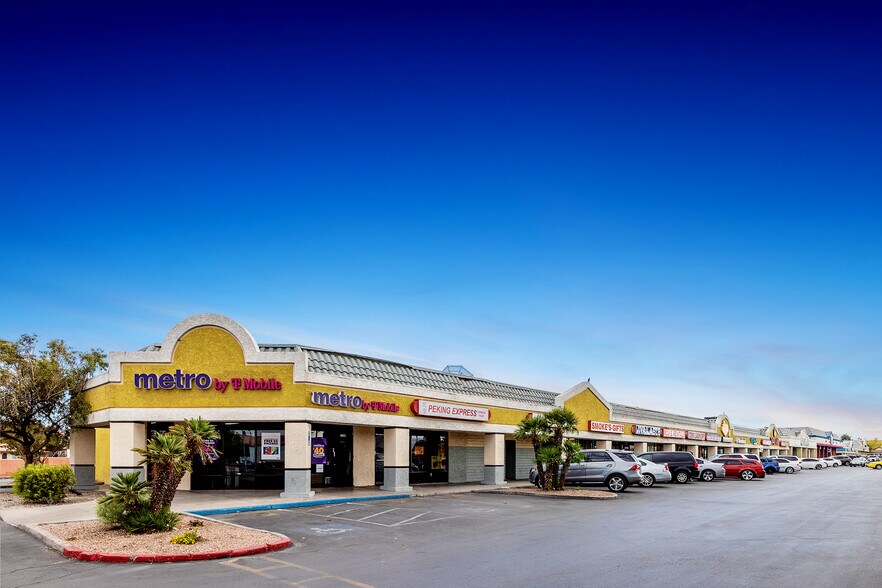More Photos Of 3250-3280 N Las Vegas Blvd, Las Vegas Unknown For Lease