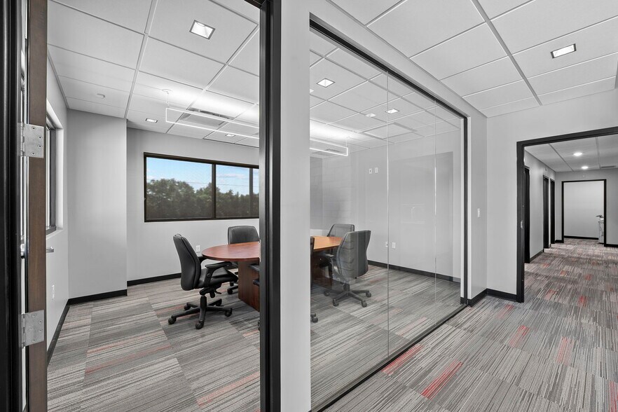 More Photos Of 39 Truss Dr, Boerne Flex For Sale