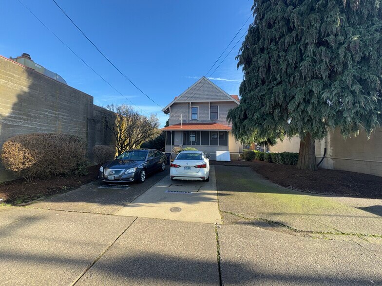 More Photos Of 518 SW 3rd St, Corvallis Office For Sale