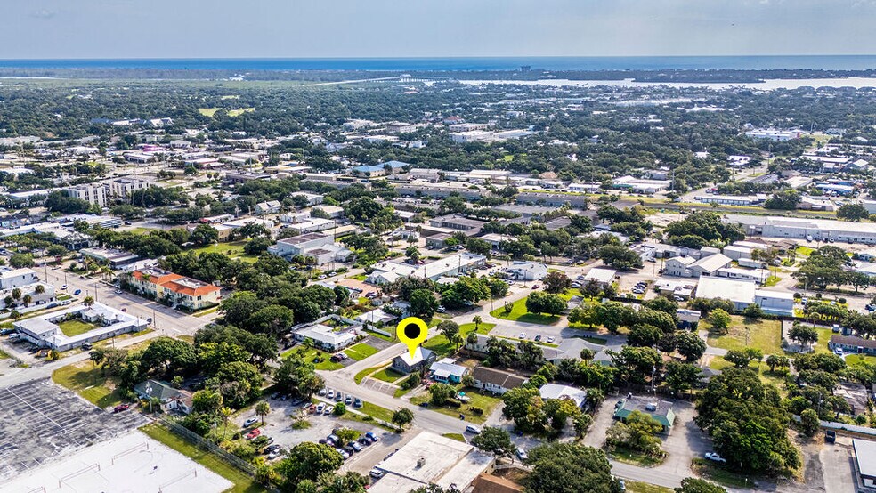 More Photos Of 1766 14th Ave, Vero Beach Restaurant For Sale