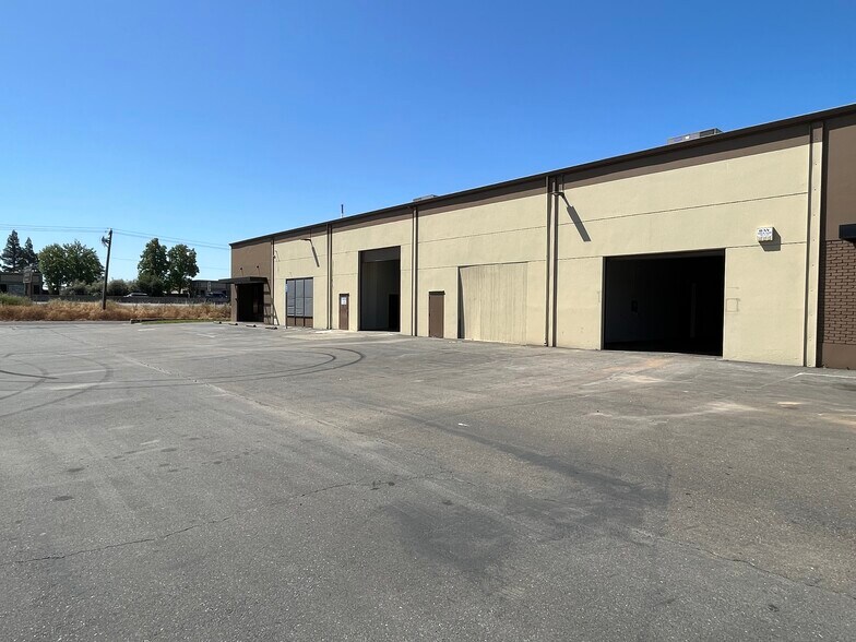 More Photos Of 11371 Pyrites Way, Rancho Cordova Warehouse For Lease