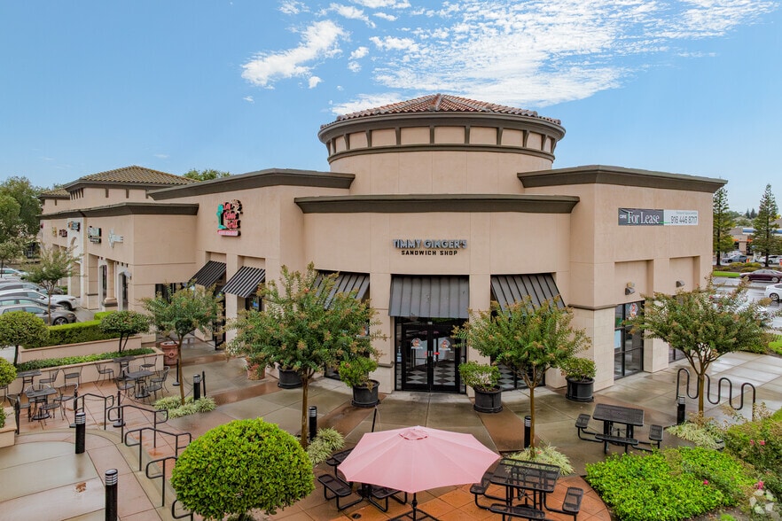 More Photos Of 7451 Foothills Blvd, Roseville General Retail For Lease