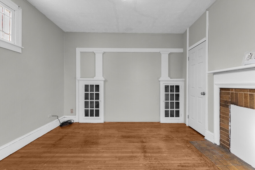 More Photos Of 143-145 Putnam St, Hartford Apartments For Sale