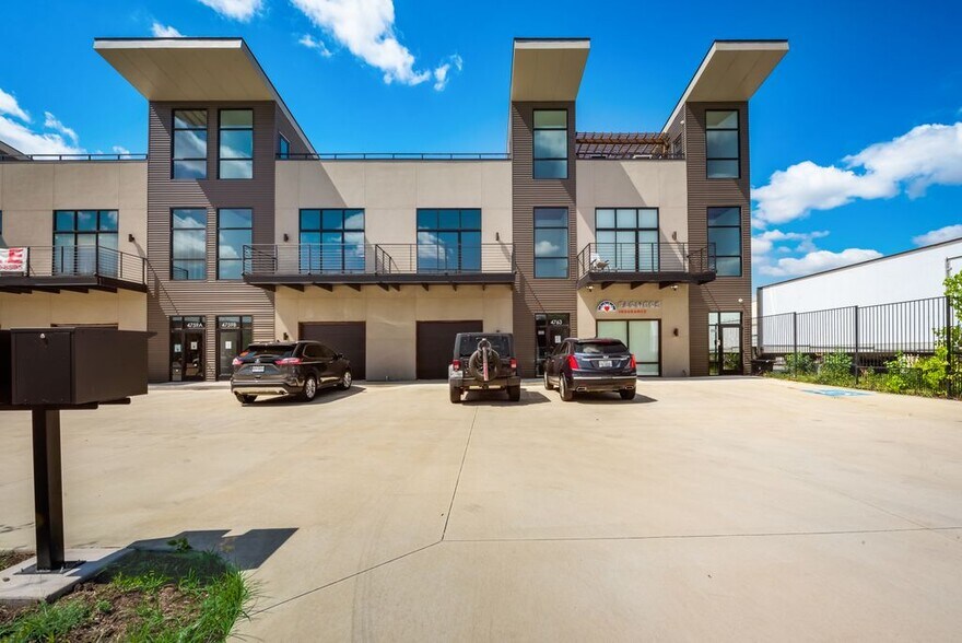 More Photos Of 4763 Algiers St, Dallas Loft Creative Space For Sale