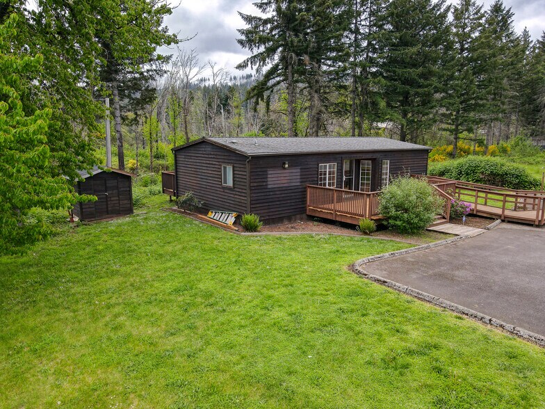 More Photos Of 45632 McKenzie Hwy, Vida Flex For Sale