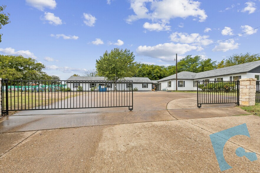 More Photos Of 114 S 14th St, Midlothian Daycare Center For Sale