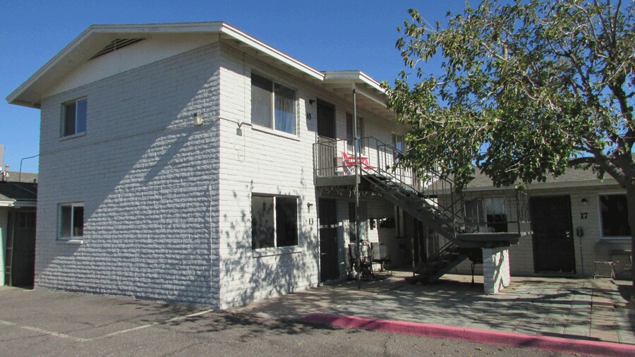 More Photos Of 7107-7113 N 53rd Ave, Glendale Apartments For Sale