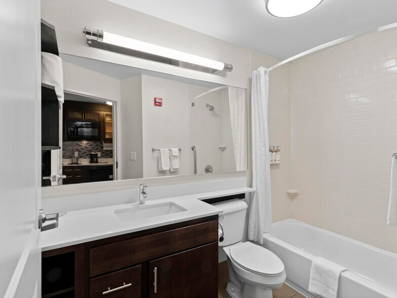 More Photos Of 1220 E Douglas Rd, Granger Hotel For Sale