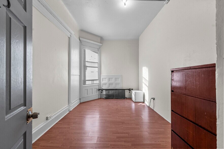 More Photos Of 368-370 Summer Ave, Newark Apartments For Sale