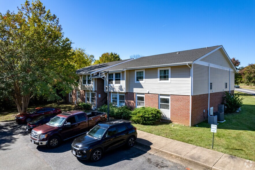More Photos Of 201 Brickyard Dr, Dillwyn Apartments For Sale