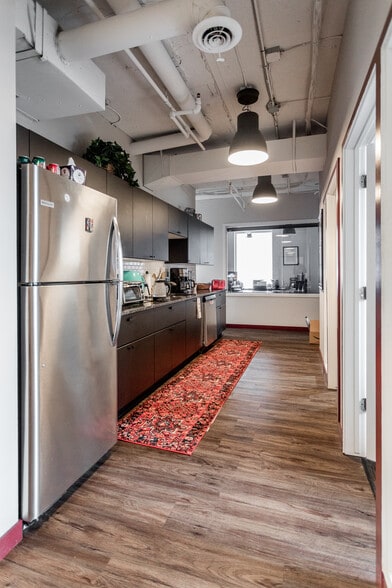 More Photos Of 1300 Broadway St, Detroit Office For Lease