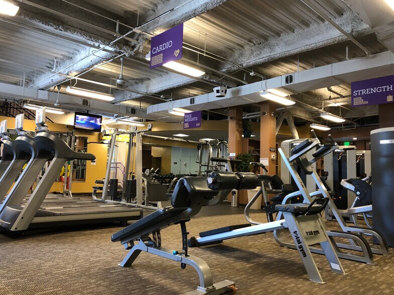 More Photos Of 40 York Rd, Towson Medical For Sale