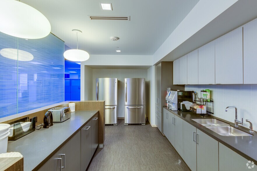 Photo of 20th Floor Ste 2000
