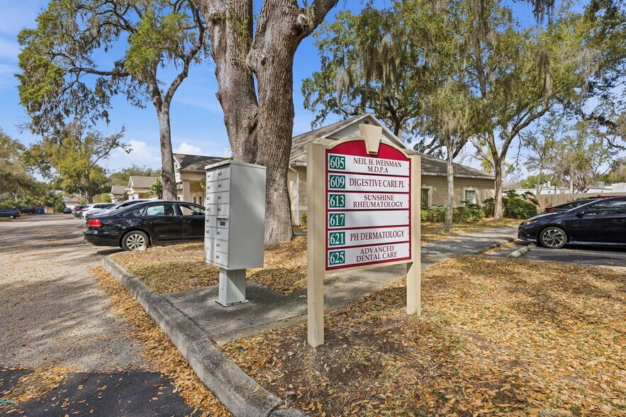More Photos Of 605 Medical Care Dr, Brandon Medical For Sale