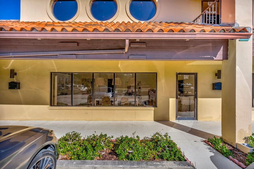 More Photos Of 725 N A1A, Jupiter Medical For Sale