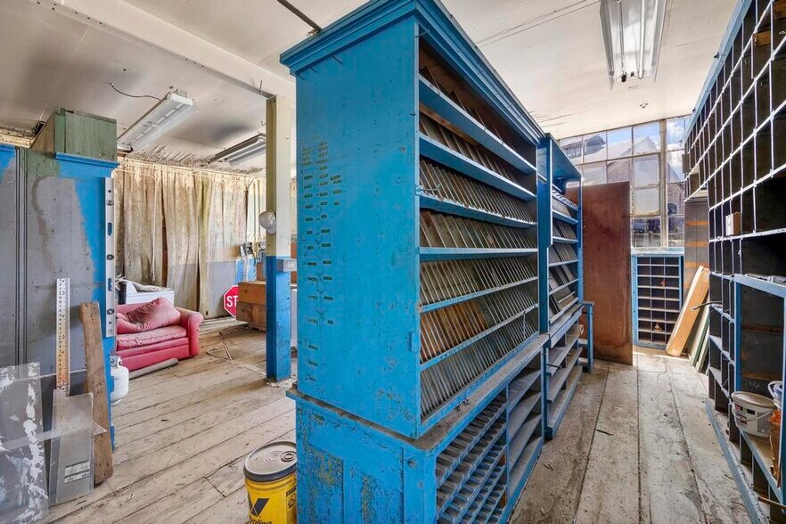 More Photos Of 244 Anaconda Rd, Butte Warehouse For Sale